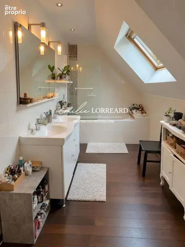 Maison Changé - photo 12
