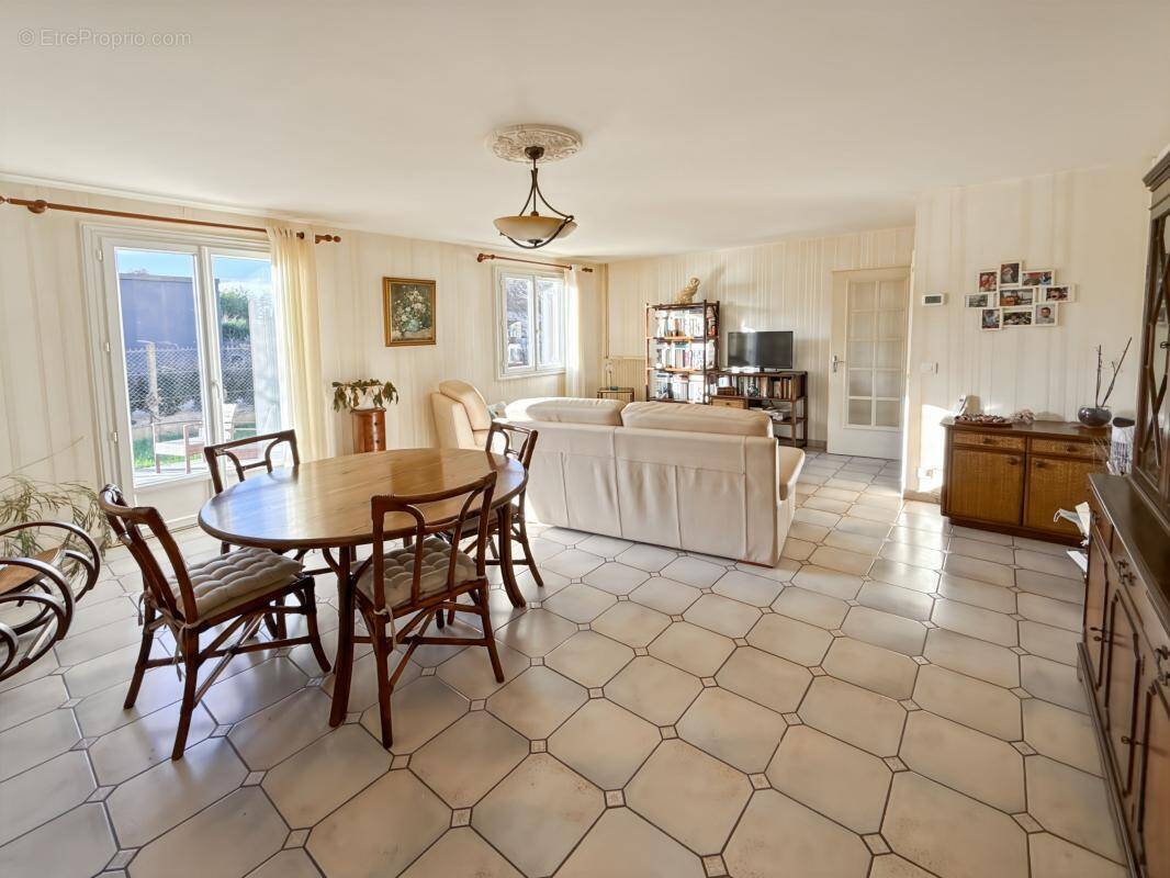 Maison à OLIVET