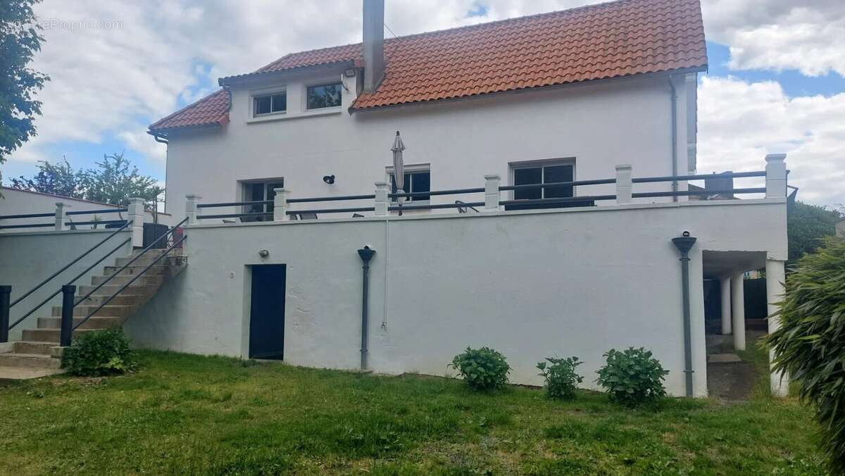 Maison à MAULEON