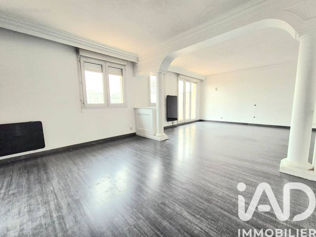 Photo 1 - Appartement à LIVRY-GARGAN