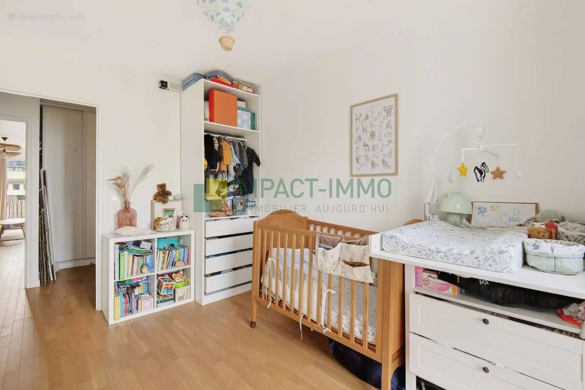 Appartement à CLICHY