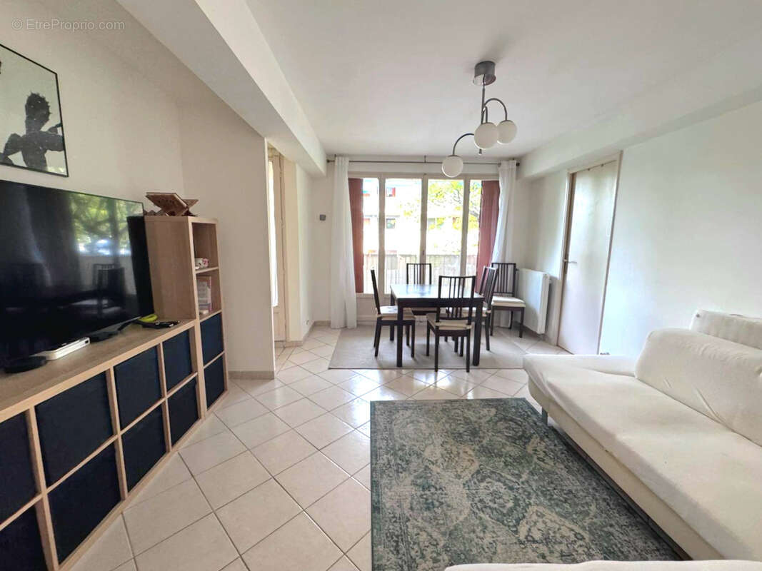 Appartement à MARSEILLE-9E