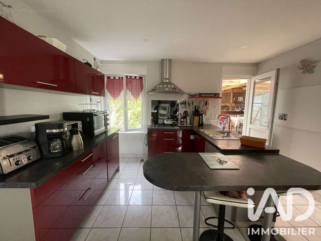 Maison 50 m² à Caurel  - photo 5