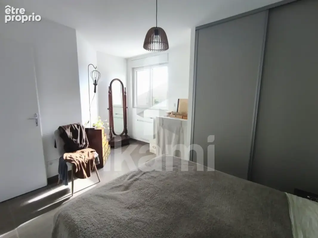 Appartement T4 rénové 86 m2 - Génissieux - photo 6