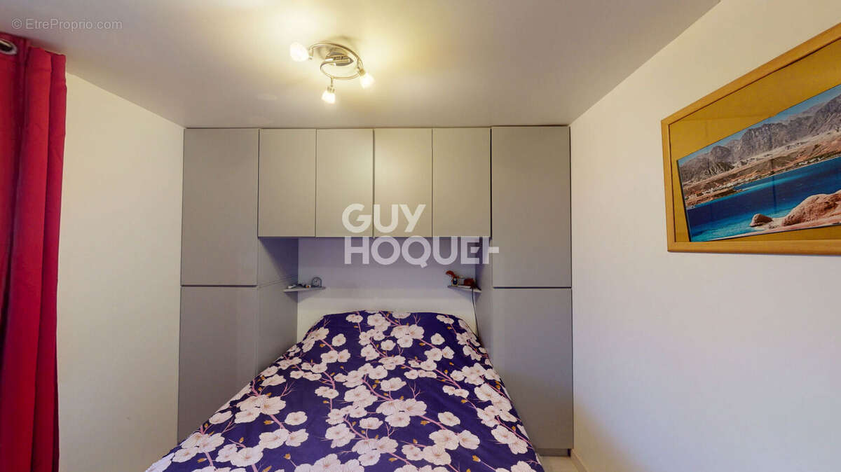 Appartement à ROUGEMONT-LE-CHATEAU