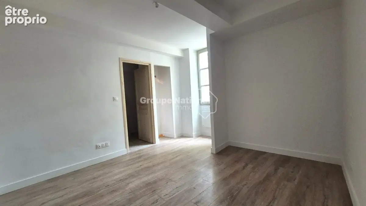 St didier appartement entierement renove avec cour - photo 4
