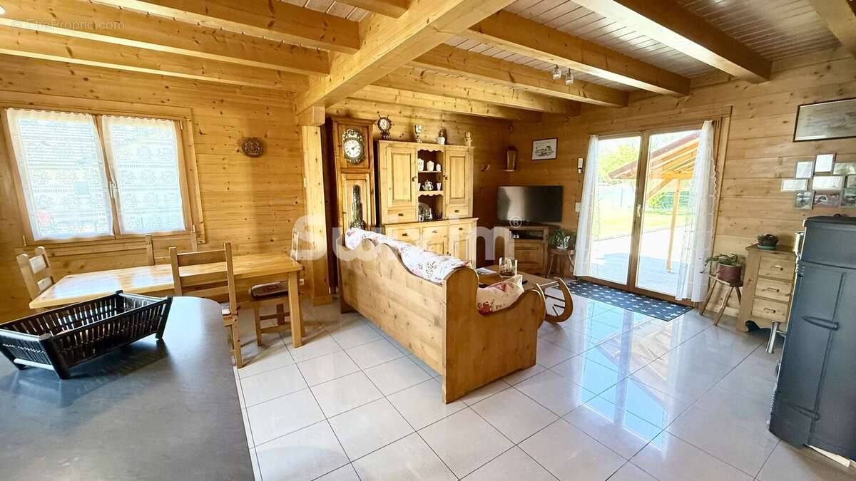 Maison à CHAMPAGNOLE