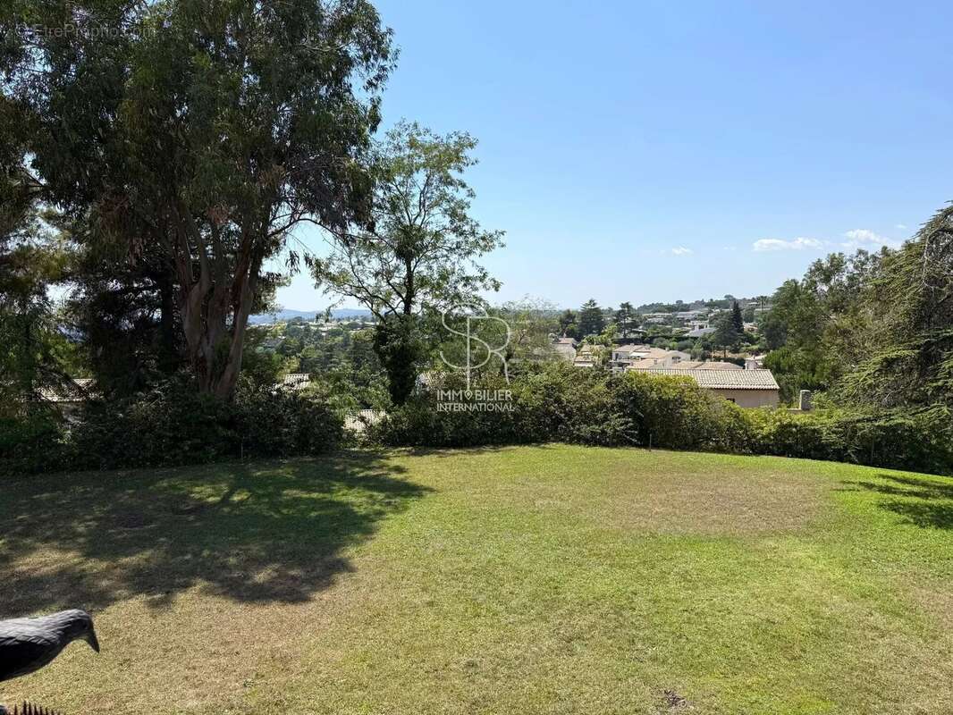 Appartement à VILLENEUVE-LOUBET