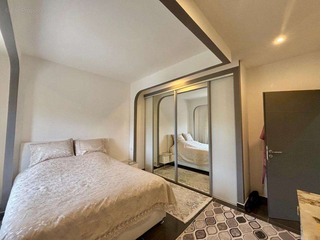 Maison à PRADINES