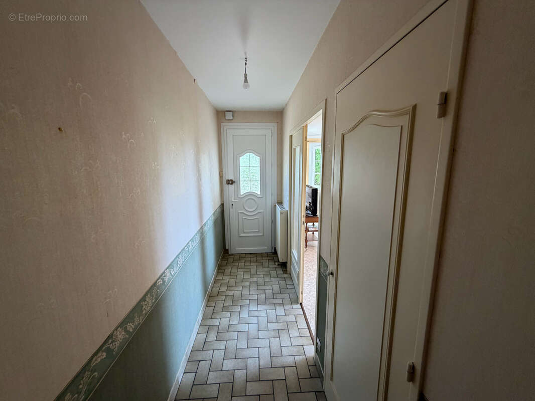 Maison   4 chambres - garage - terrain - photo 17