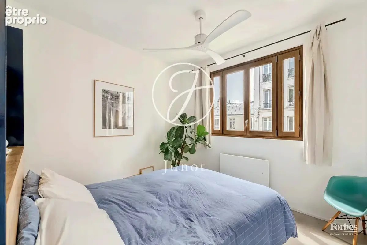 Paris 18e - MONTMARTRE / HAUT LEPIC - Appartement comme une maison - 3 pièces - 67,27m² Carrez - 68,07m² au sol - Terrasse 15,80 - photo 19