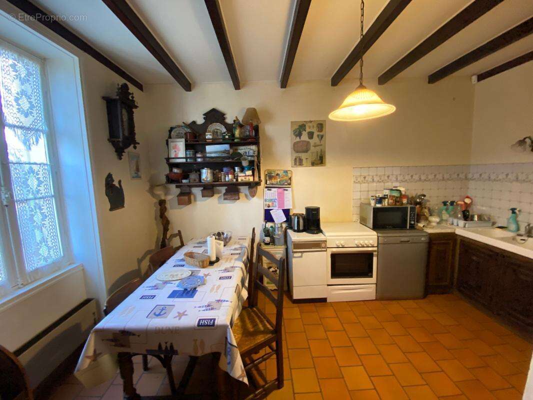 Maison à LES MATHES