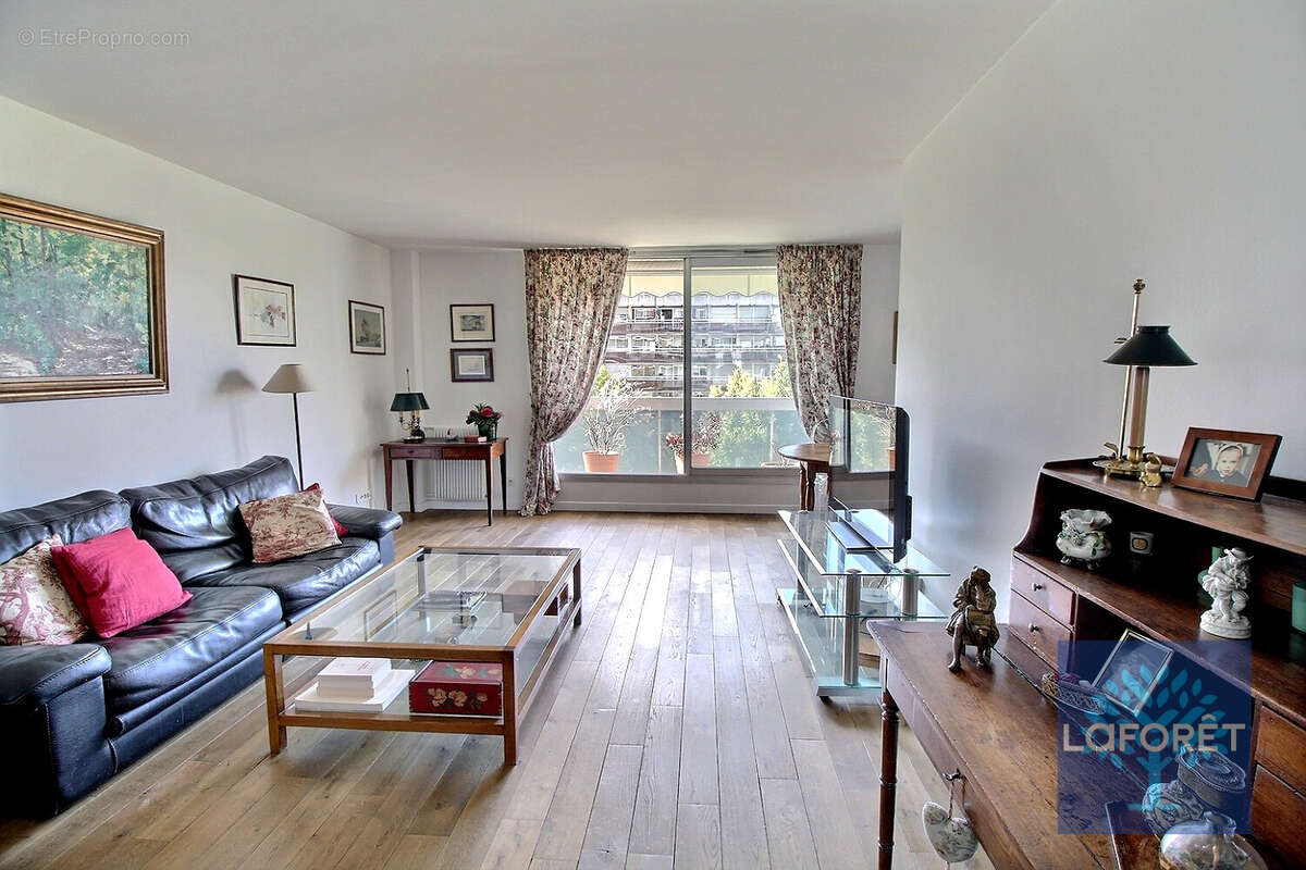 Appartement à PUTEAUX