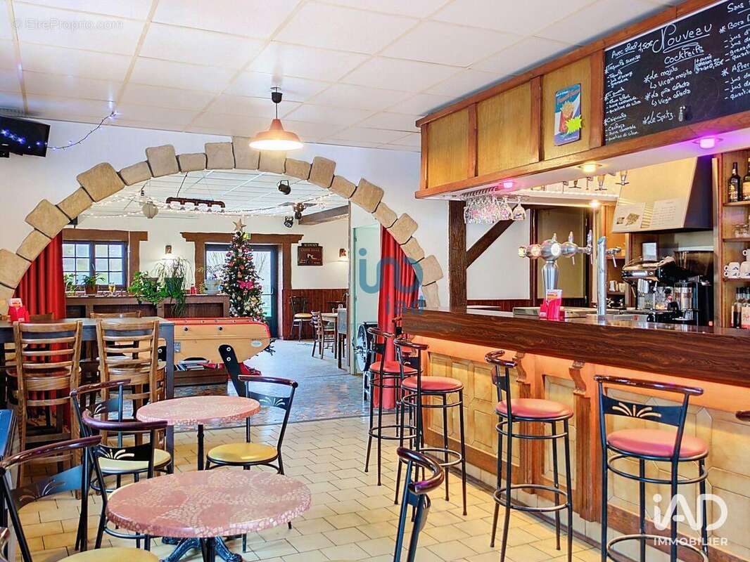 Photo 2 - Commerce à SAINT-MARTIN-SUR-OCRE