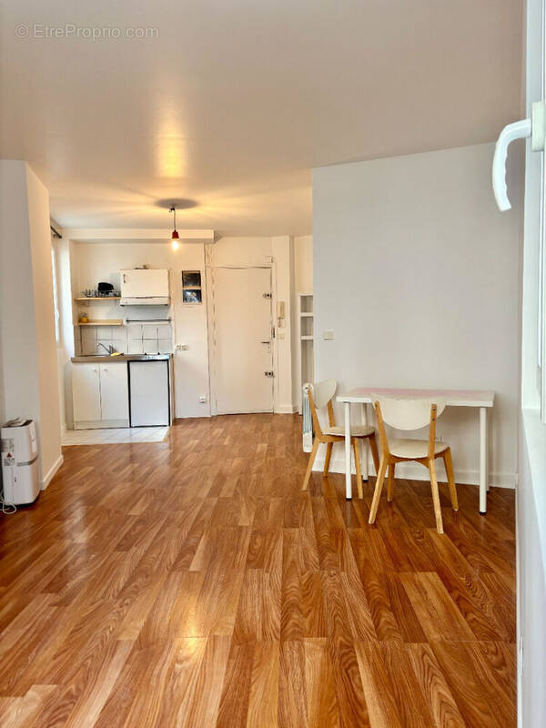 Appartement à PARIS-19E