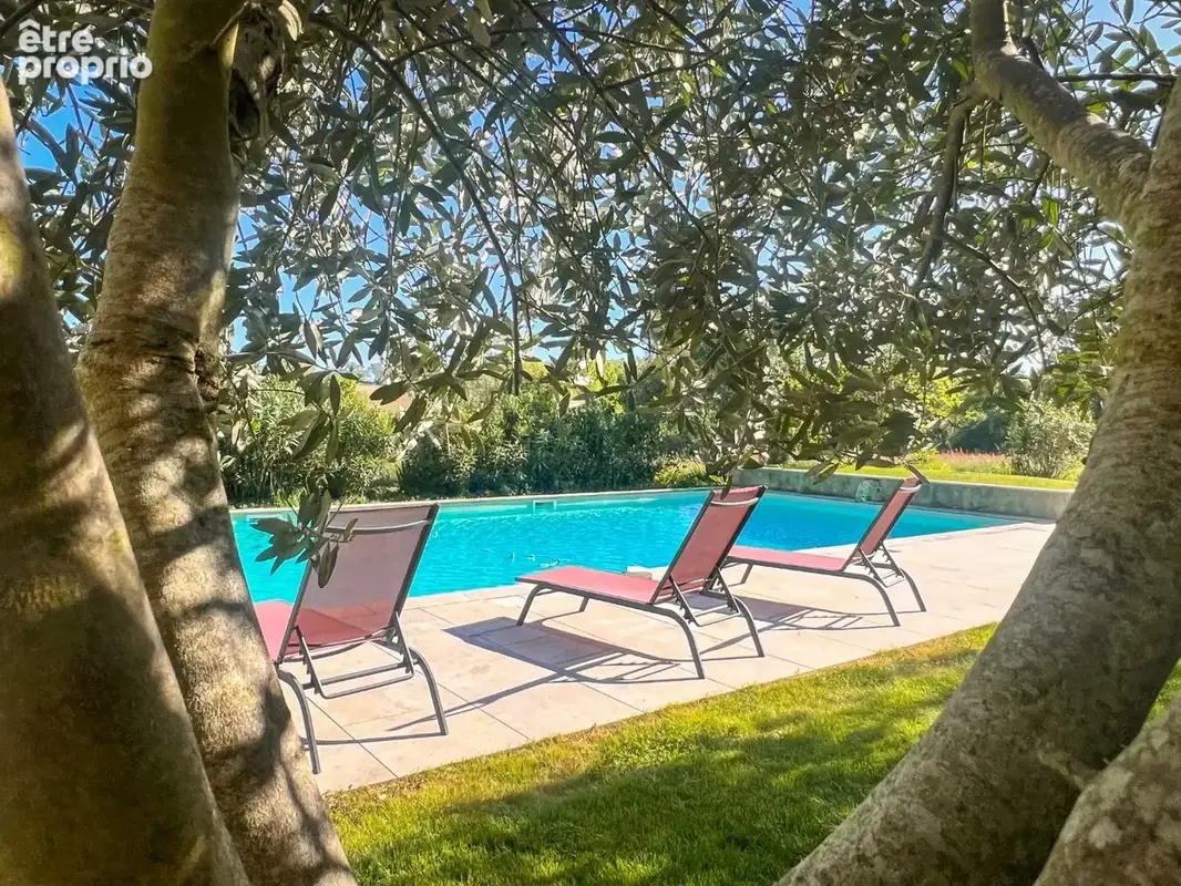 Château gascon du XV° siècle, près de Lectoure, remanié au XVI° dans le goût de la Renaissance italienne - photo 32