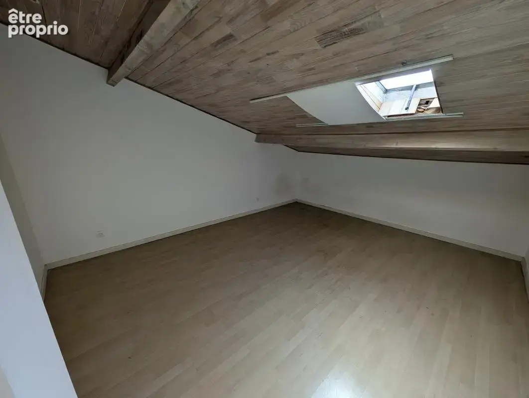Bordeaux St Genès 43m² duplex 2 ch -  135 000 € - photo 4