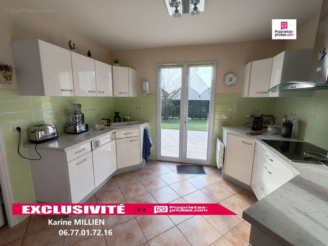 Maison à LOUYE