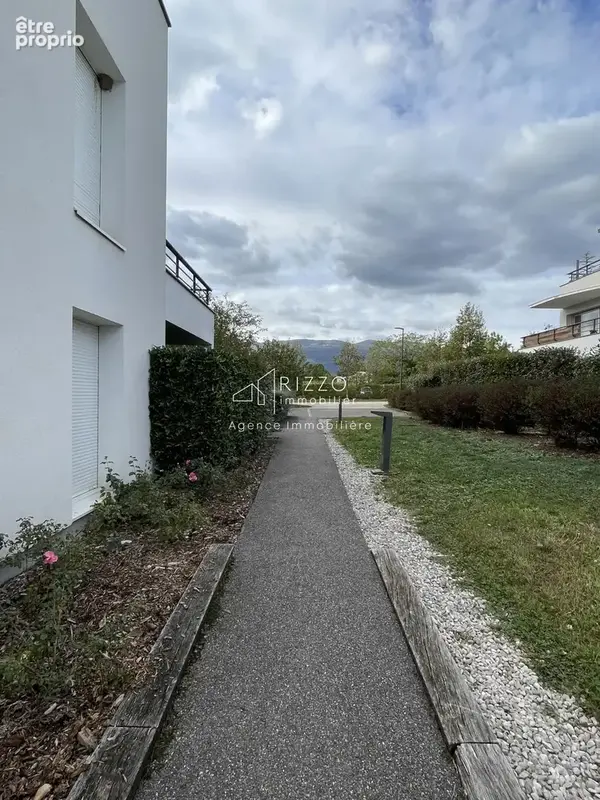 Opportunité T2 Prévessin avec garage - photo 2