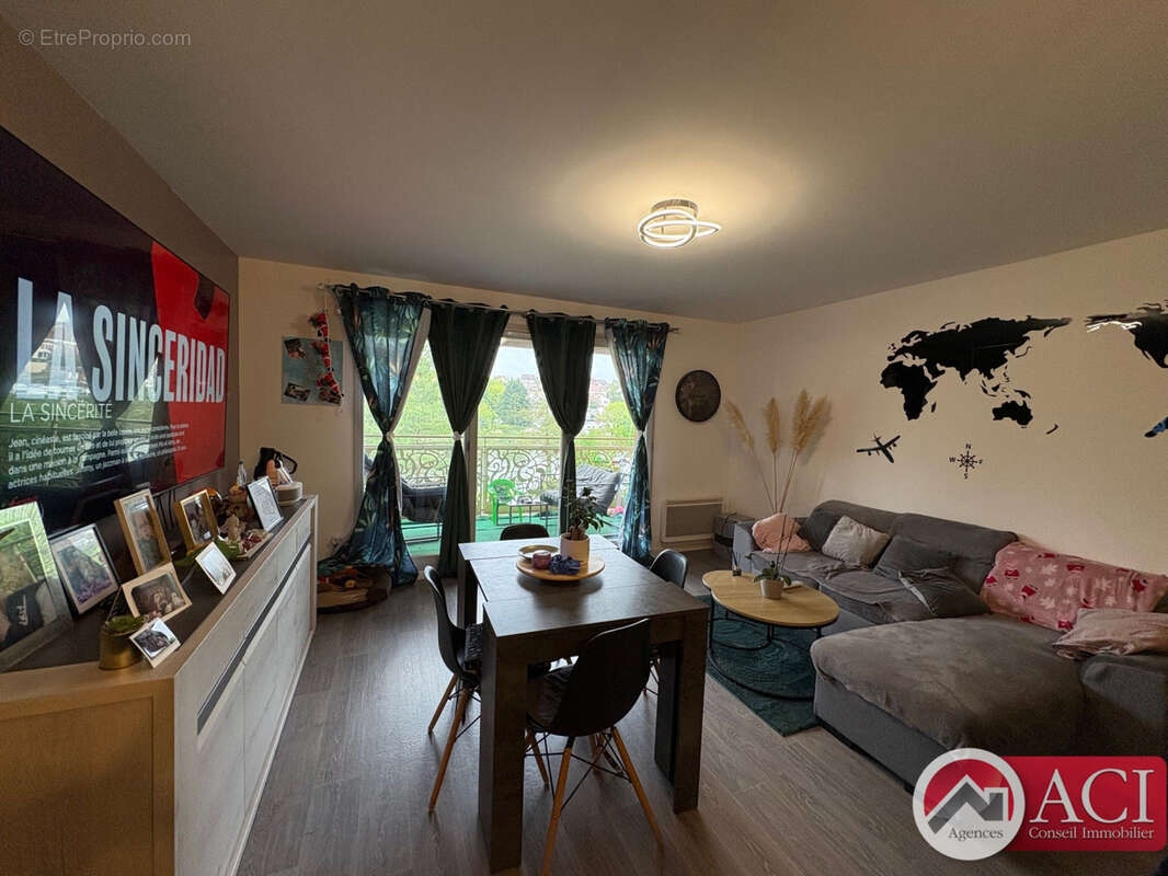 Appartement à PERSAN