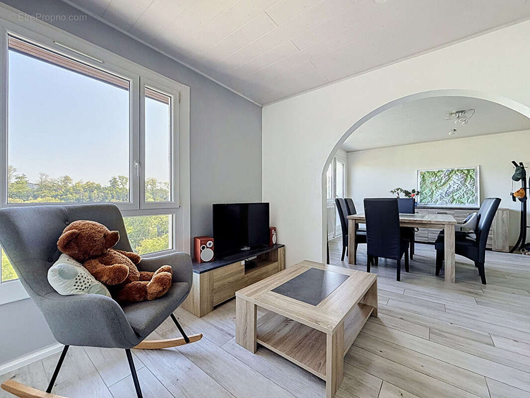 Appartement à MEYTHET