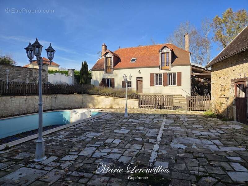 Maison à CHAOURCE