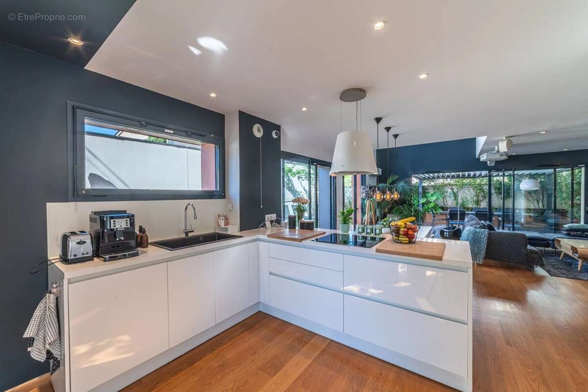 Appartement à LYON-9E