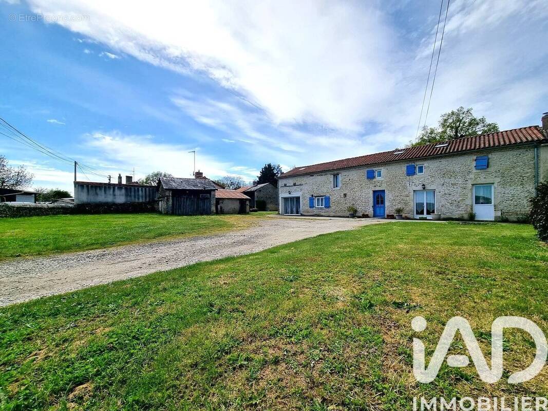 Photo 1 - Maison à THENEZAY