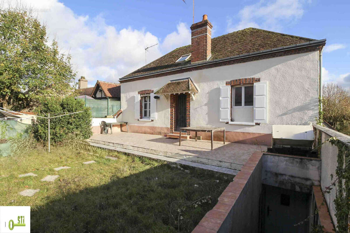 Photo 1 - Maison à MONTBOUY