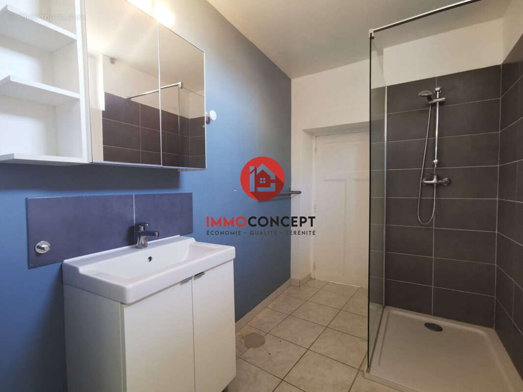 Maison 150 m² à Laudun-L'ardoise  - photo 6