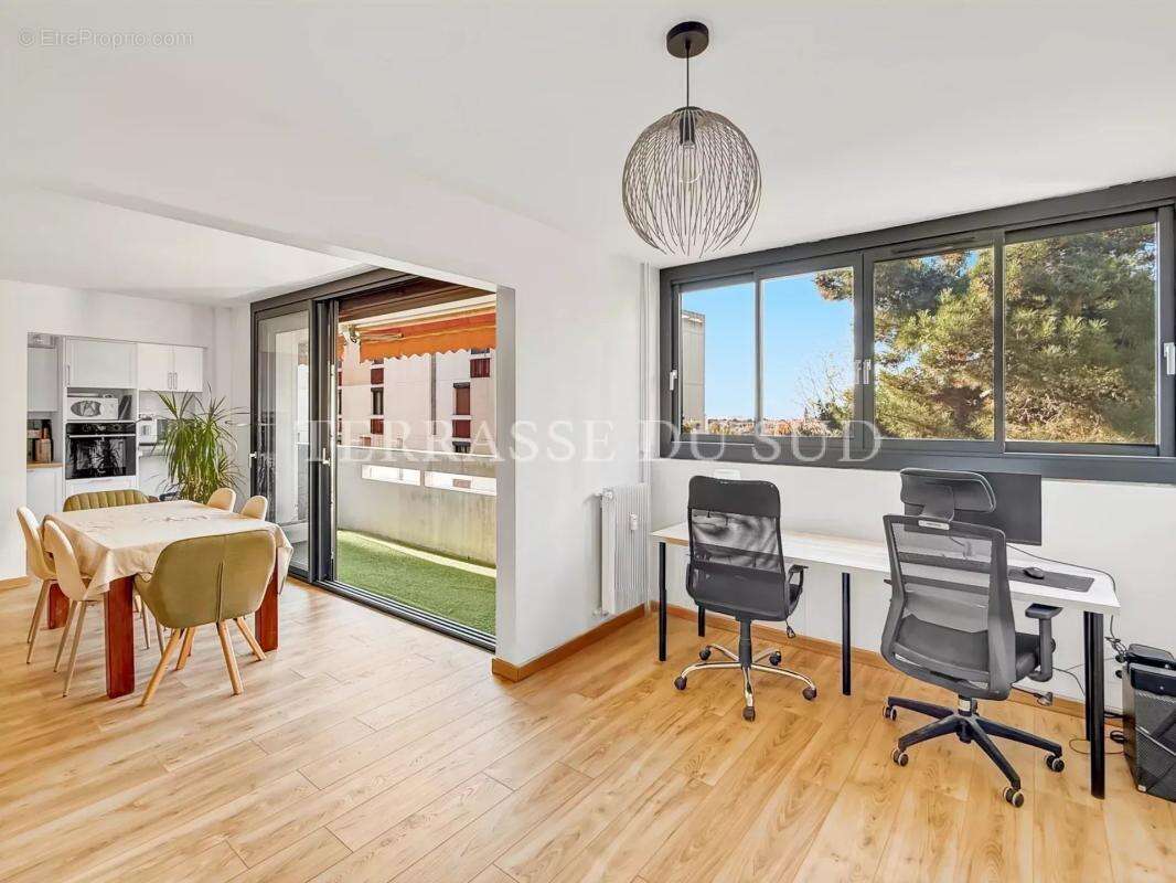 Appartement à MARSEILLE-12E