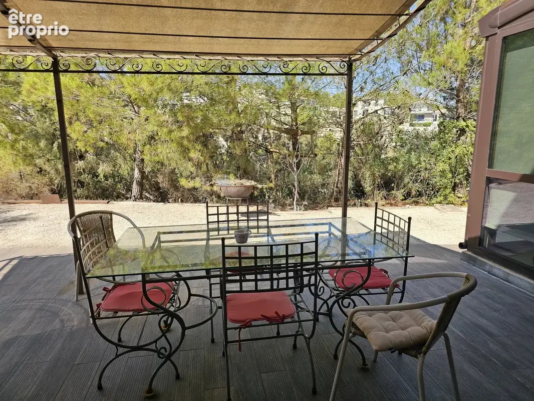 Villa  attypique au coeur du domaine de pontroyal - photo 3
