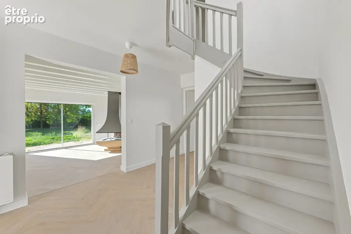 EXCLU à CESSY, villa individuelle T6 avec jardin, garage et vue - photo 12