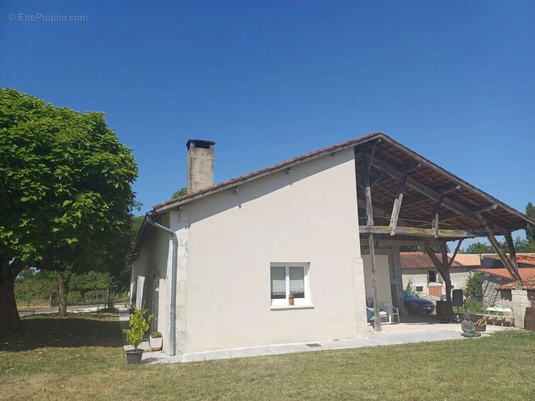 Belle maison de 2 chambres avec sa maison d'amis rénovée - photo 2
