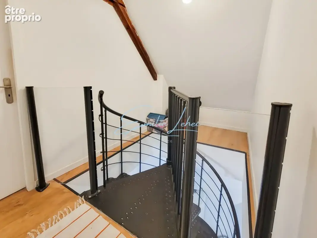NEVEZ - Superbe duplex T3 rénové, esprit loft, à 7 minutes des plages, au calme, centre bourg! - photo 12