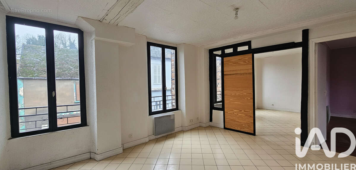 Photo 6 - Appartement à PONT-SUR-YONNE