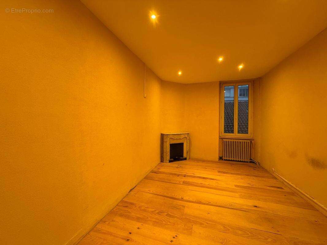 Appartement à AUBENAS