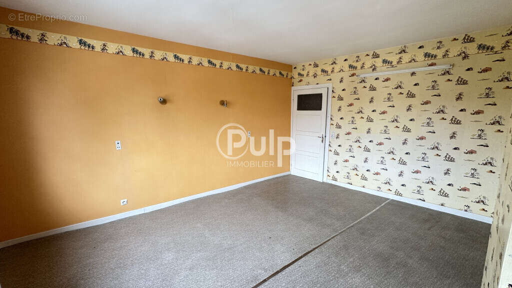 Maison à BRUAY-LA-BUISSIERE