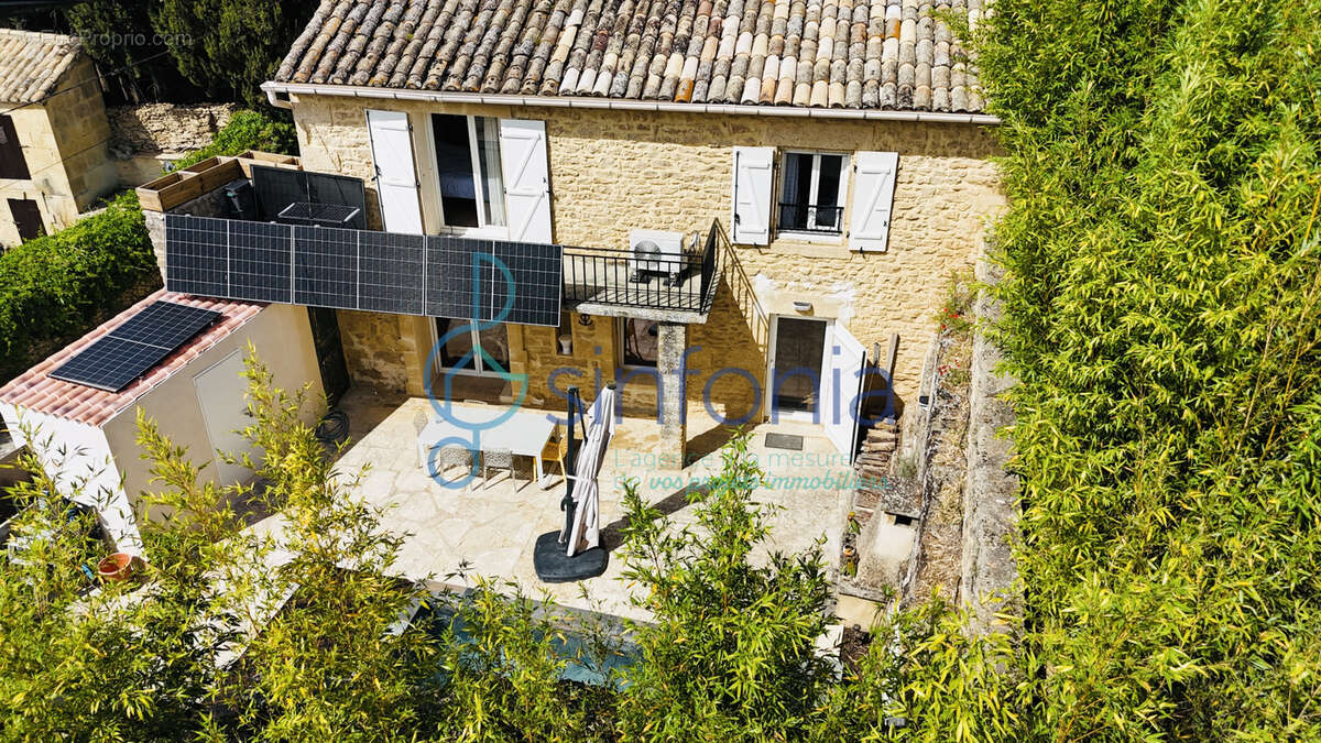 Maison à VERS-PONT-DU-GARD
