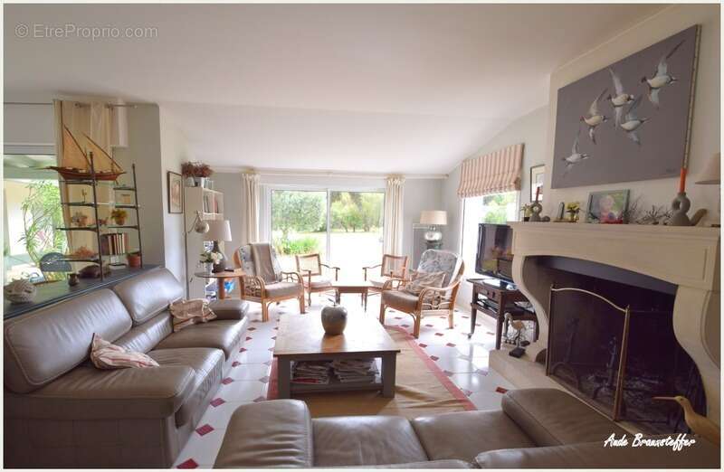 Maison à vendre 9 pièces LES PORTES EN RE (17), 7 chambres, à 2' des plus belles plages - photo 4