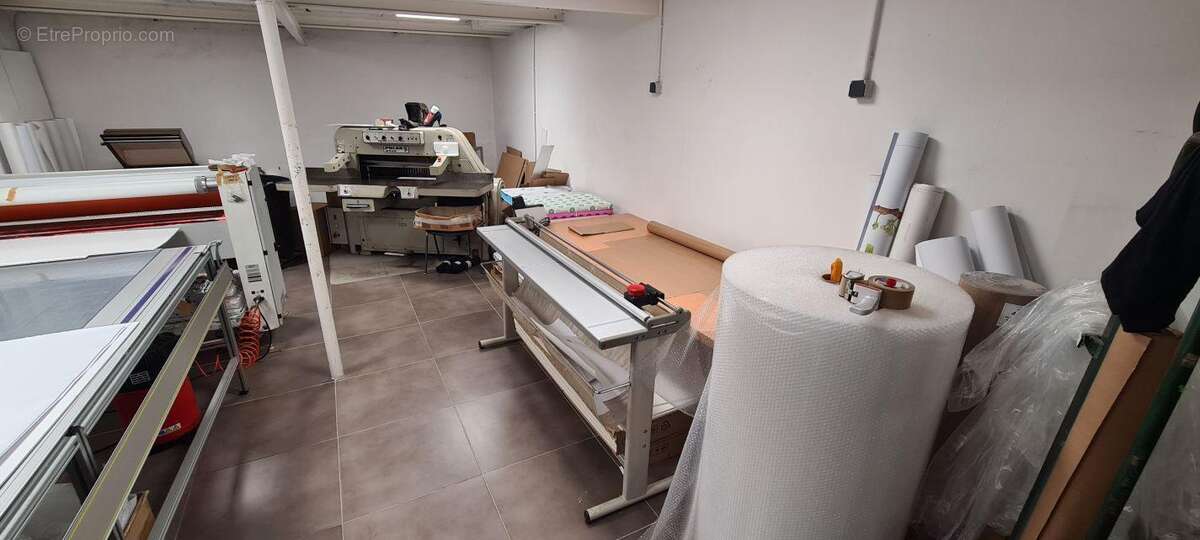 Commerce à MARSEILLE-6E