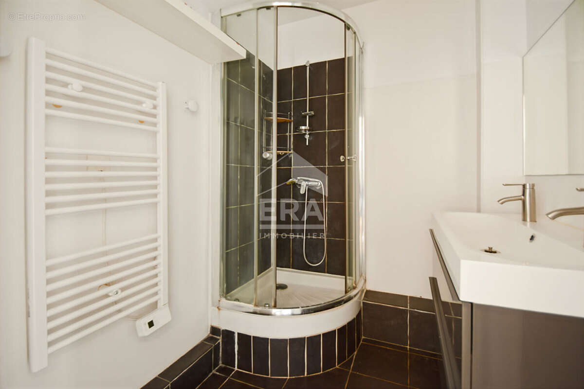 Appartement à ISSY-LES-MOULINEAUX