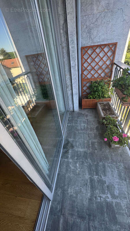 Appartement à ENGHIEN-LES-BAINS