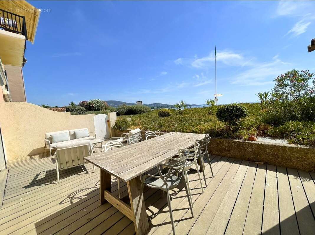 Appartement à GRIMAUD