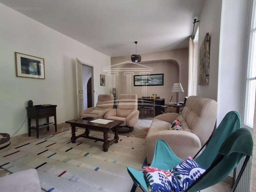 Maison 163 m² à Sorgues  - photo 4
