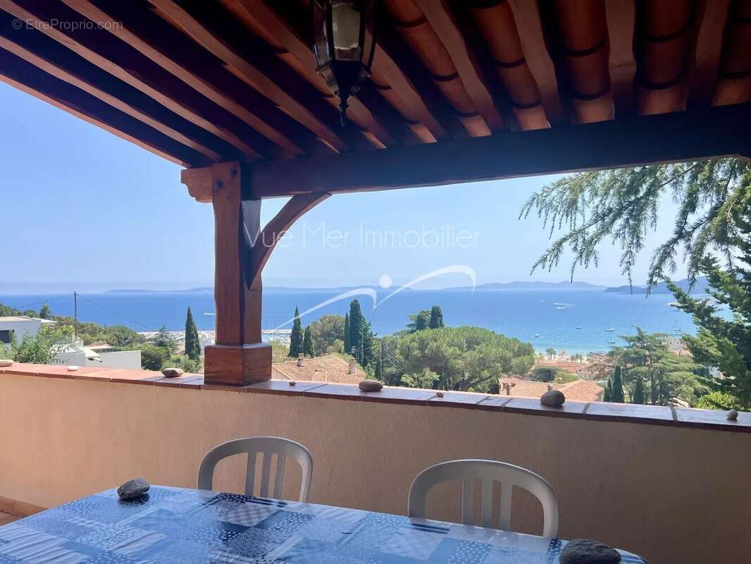 Appartement à LE LAVANDOU