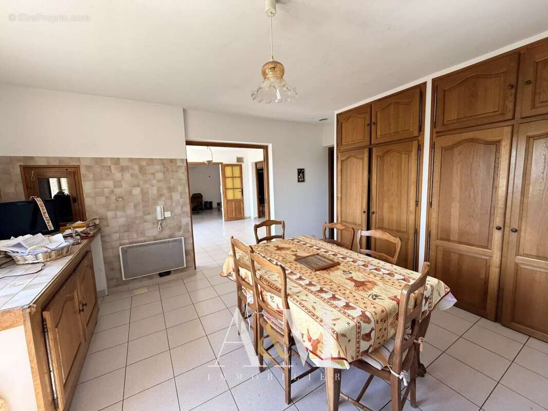 Maison à VILLEVEYRAC