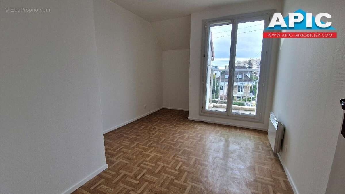 Maison à DEUIL-LA-BARRE