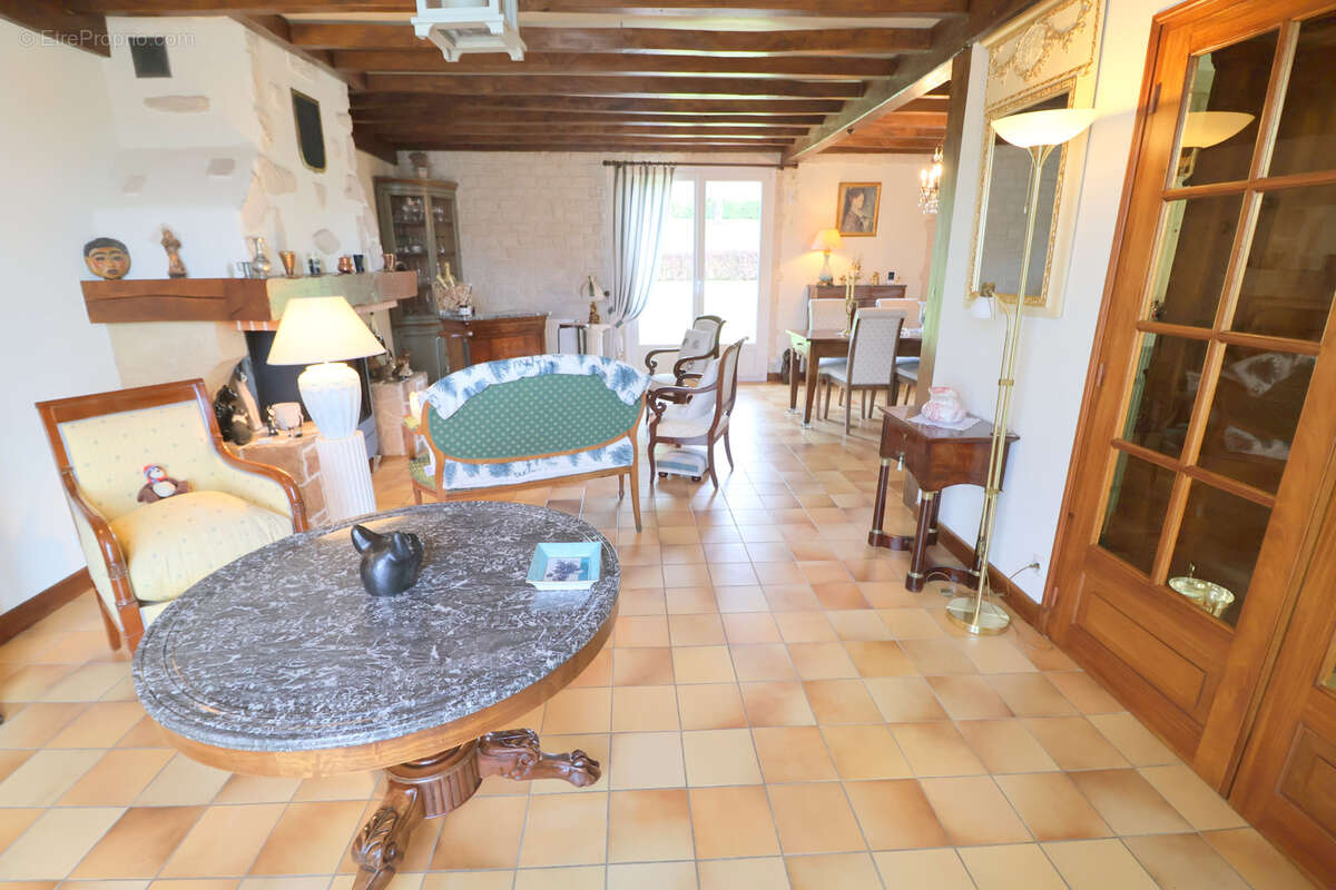 Maison à ESTREE