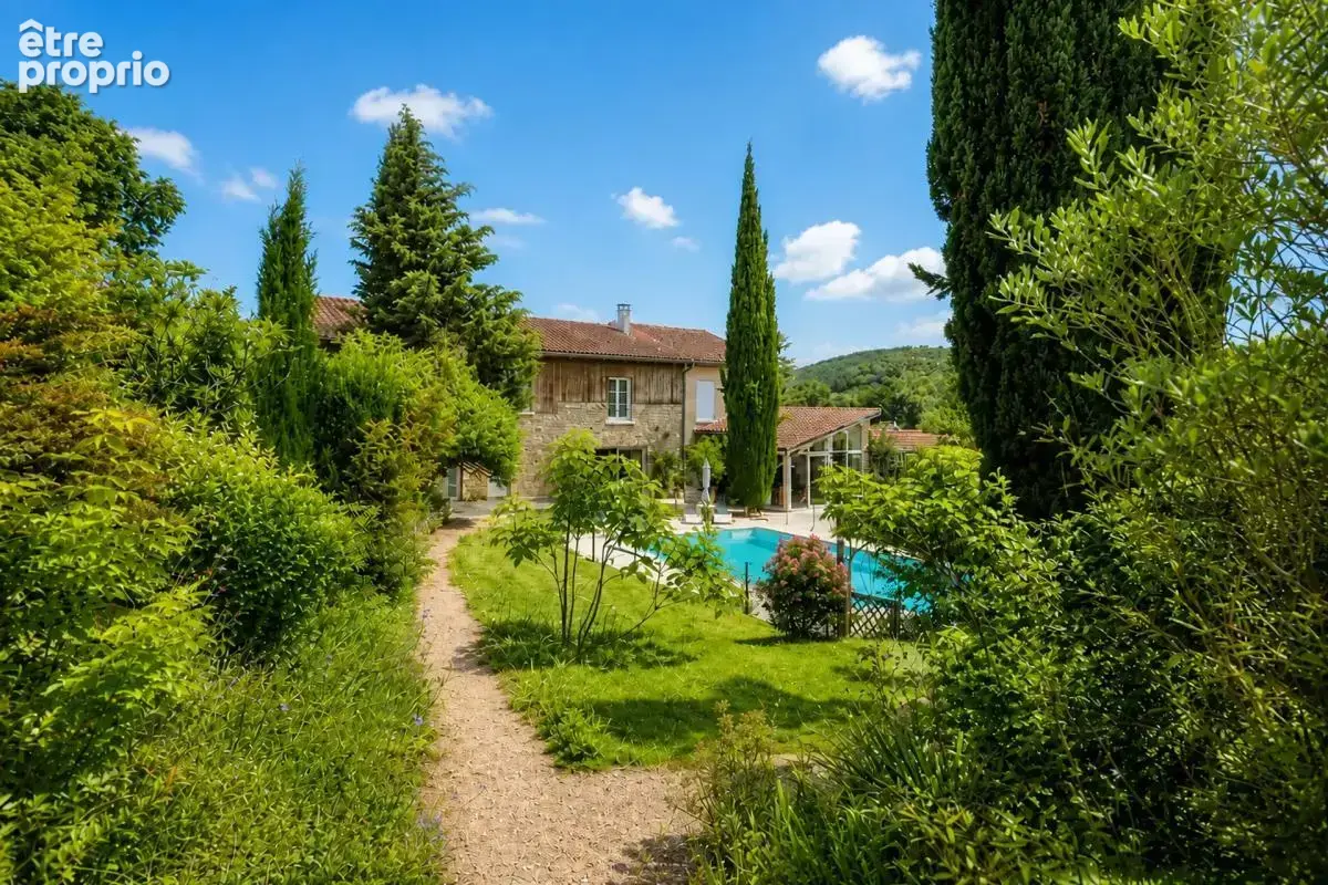 Maison de 8 pièces de 236 m² à Frontonas - photo 12
